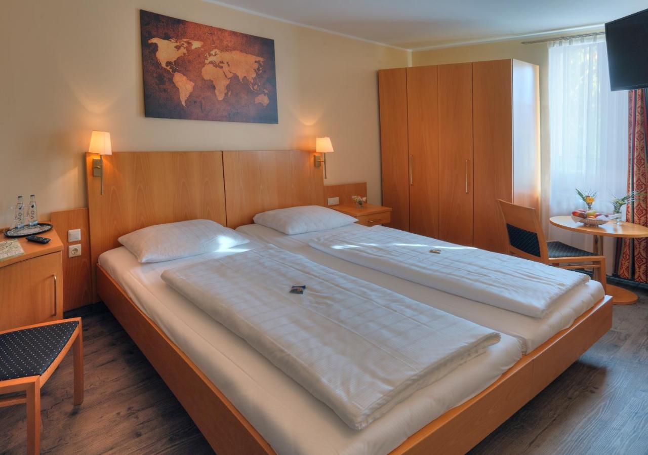 Landhotel Groß Schneer Hof Friedland  Exterior foto